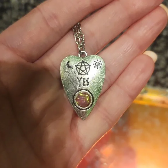 Ouijia Board Planchette YES Necklace - Picture 2 of 6